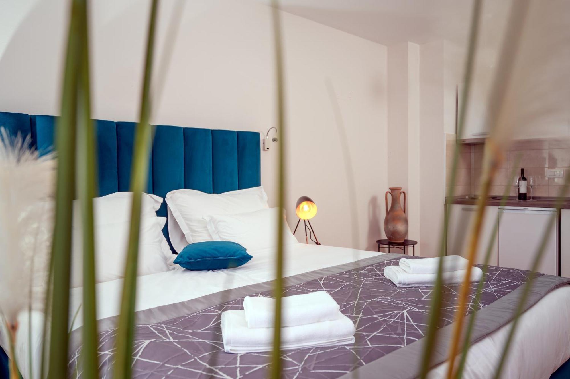 Hotel Sol Бол Екстер'єр фото